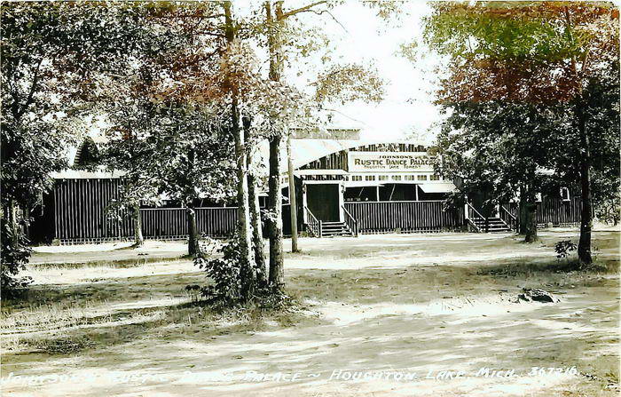 Johnsons Rustic Dance Palace (Johnsons Rustic Resort, Krauses Hotel) - 1937 Photo